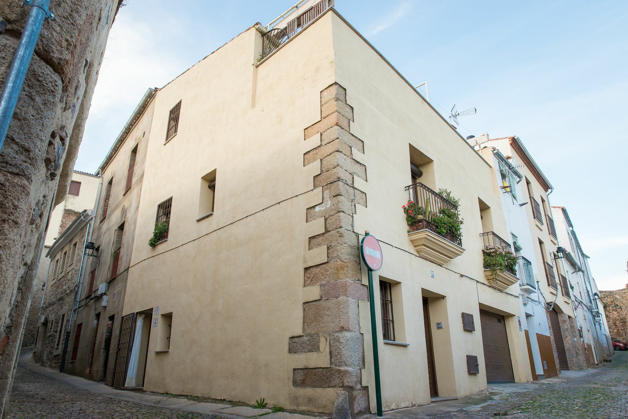 Apartamento Adarve Caceres Exterior photo